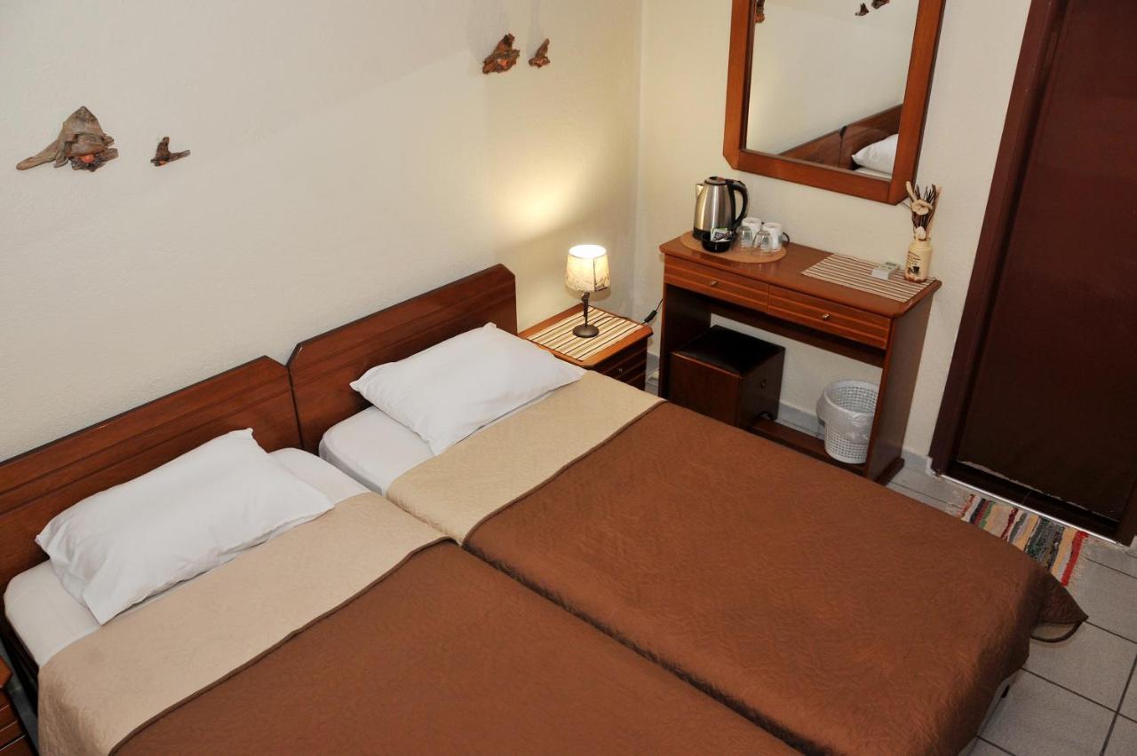 Guesthouse Bloutsos Rooms Kastraki  Exteriör bild